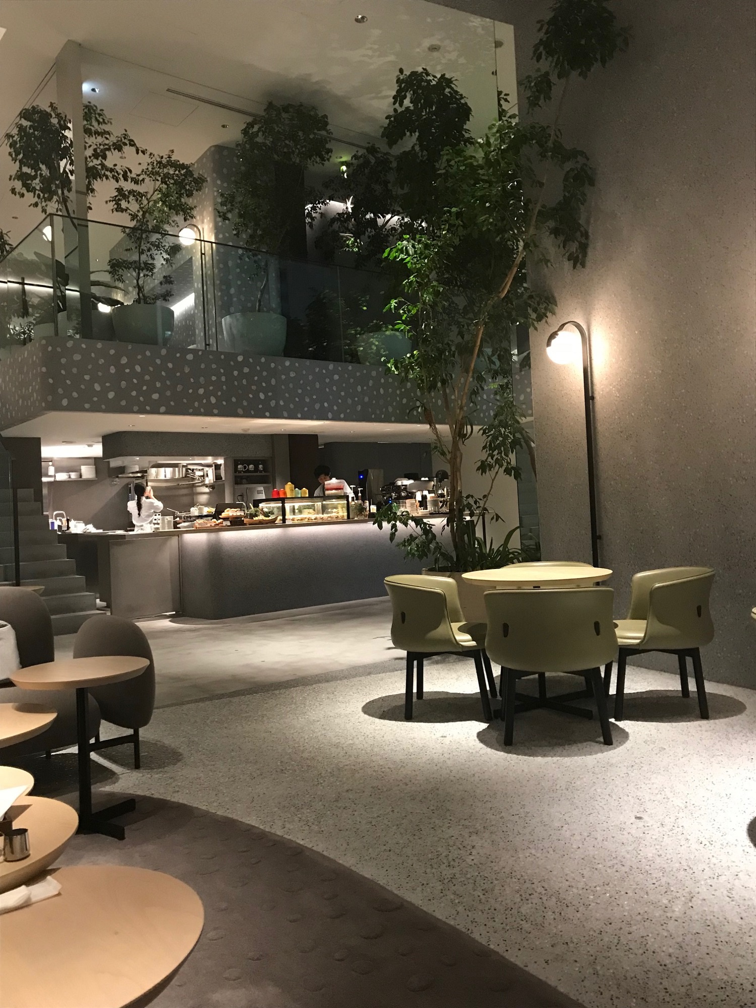 その奥深さを知る・・・アンティークの世界！！恒例☆代官山TSUTAYA蚤の市☆