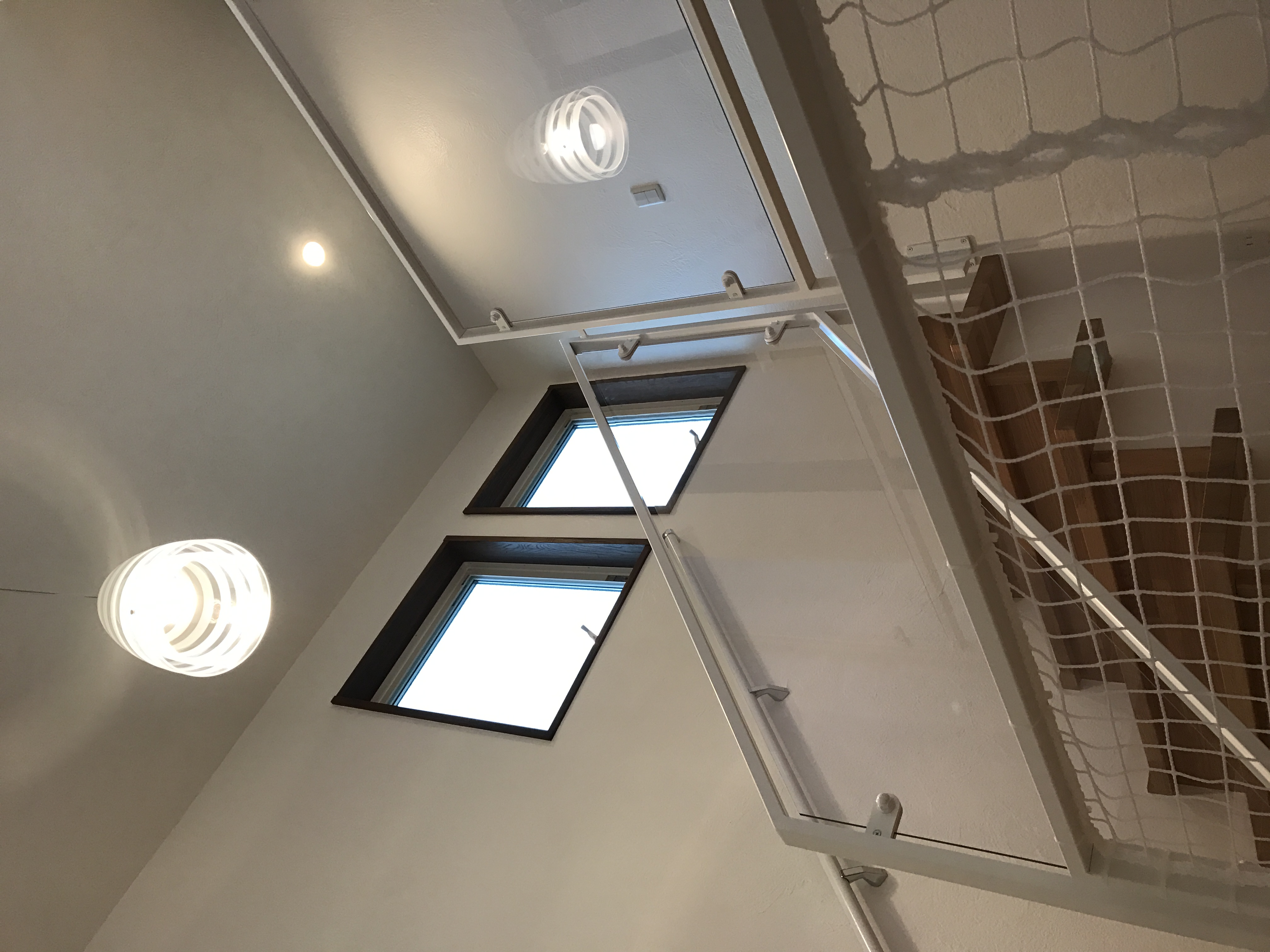 シーリングファンでお部屋のよどみ空気を流して快適に