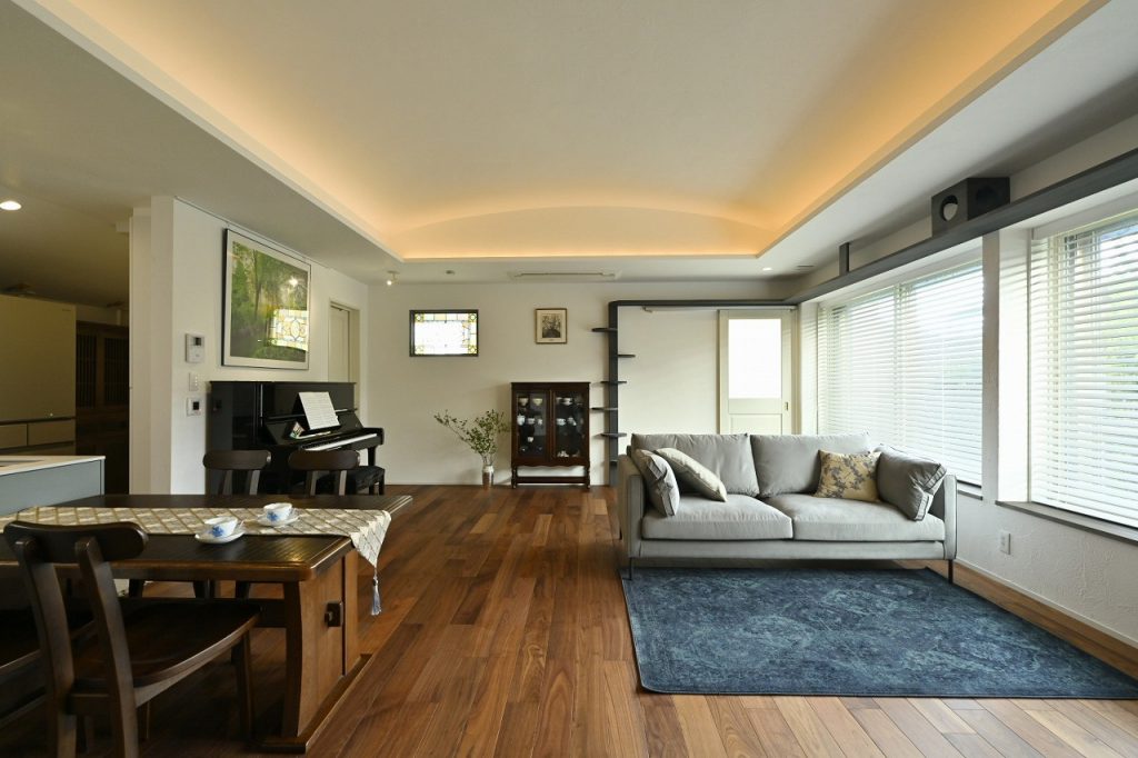 B9EA7BFD-5DCB-492B-9780-85FE316739AD