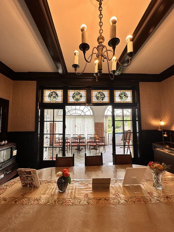 6548546A-2BE0-4080-BA75-3FF8B4F7D48C