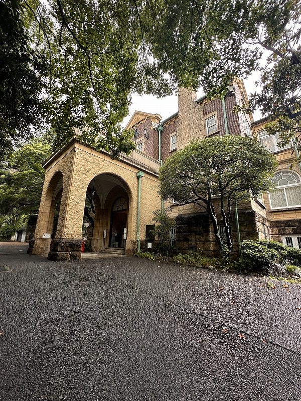 6BFAA908-FC50-41FB-98EA-110D2DD05A1D