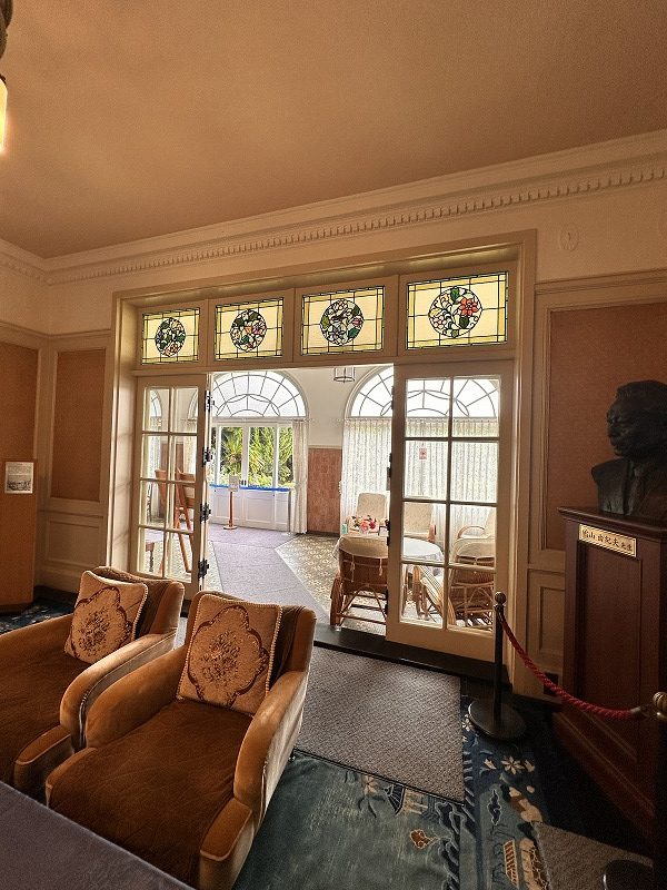 F01A04DC-56C7-438D-B36D-594AF6D39213