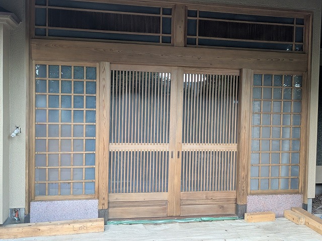 築80年　玄関引き戸をリフォーム   ―手をかけて蘇らせる―