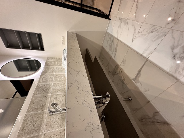 918E59E5-60B2-48DB-A2E0-53CA65851935