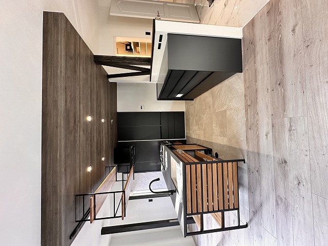 F9B4E973-CCC0-4616-8E73-A69D686FD1AB