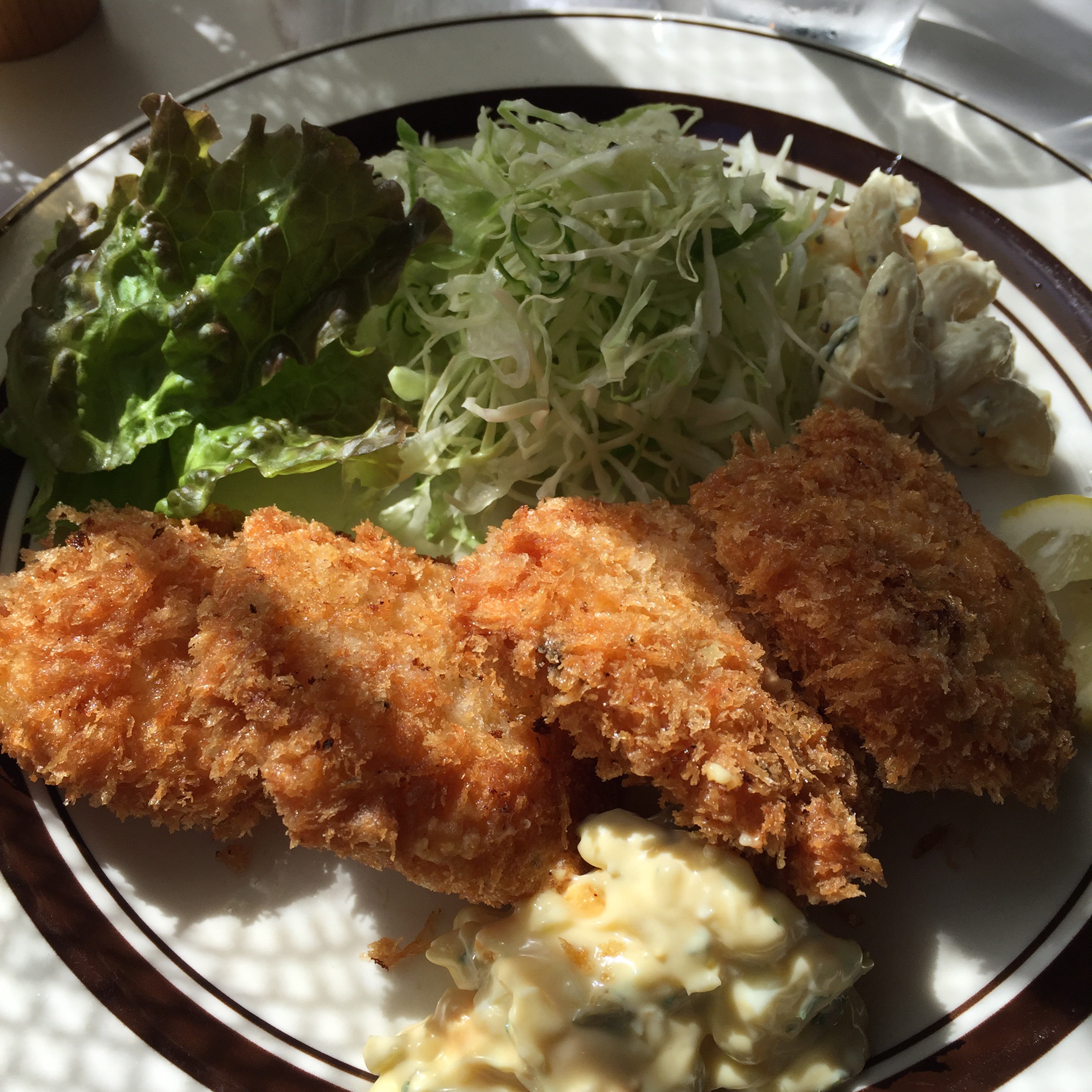 今日は定休日、明日は社内研修です。