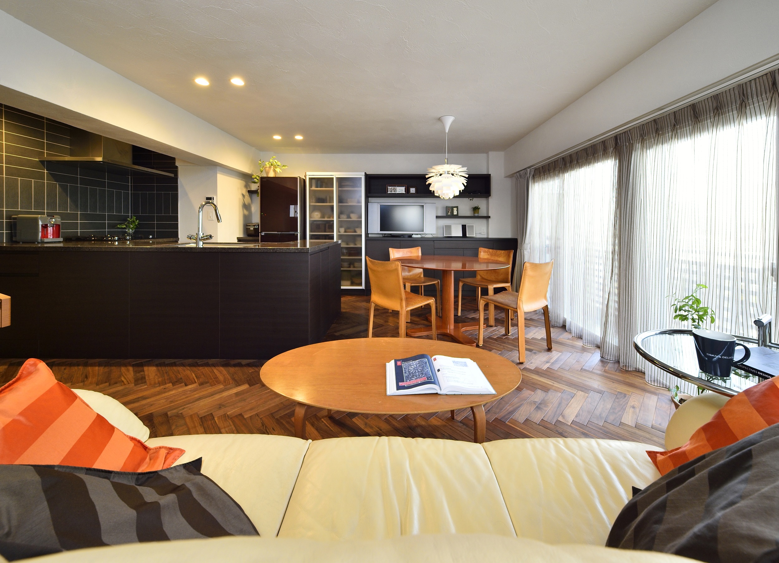 私の好きな写真④～木漏れ日のように目に心地よいペンダントライト～