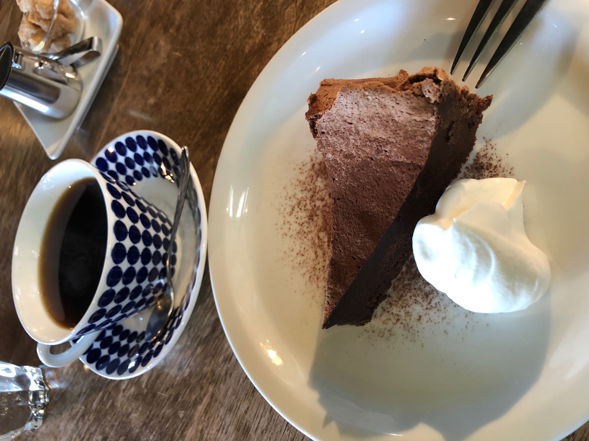 コーヒーとチョコケーキGUSTAVSBERG　ADAM/stig lindberg