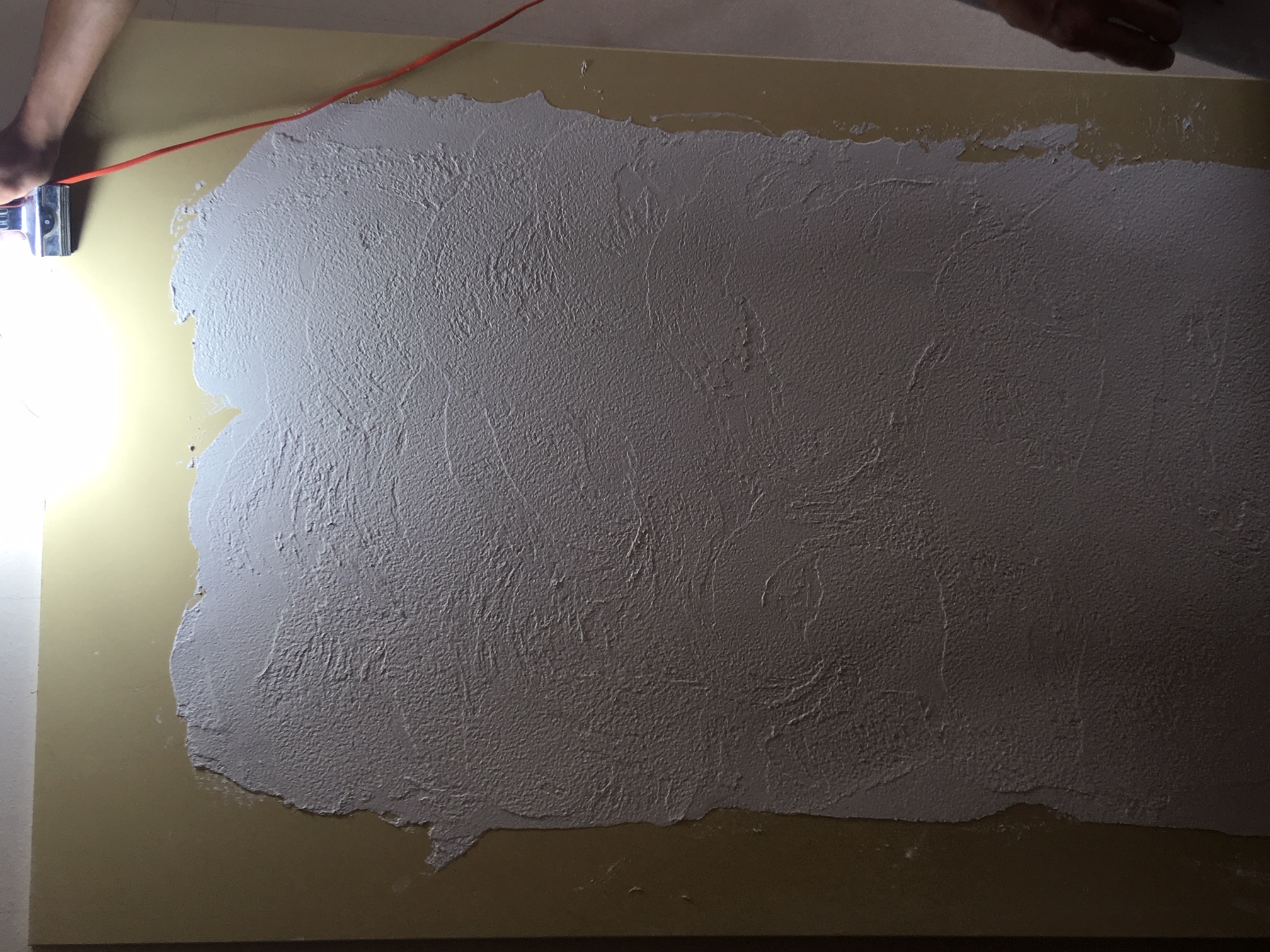 暑い1日の始まりに珪藻土パターン確認