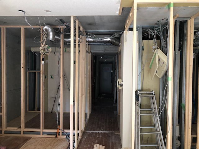 現場にてクロス決め