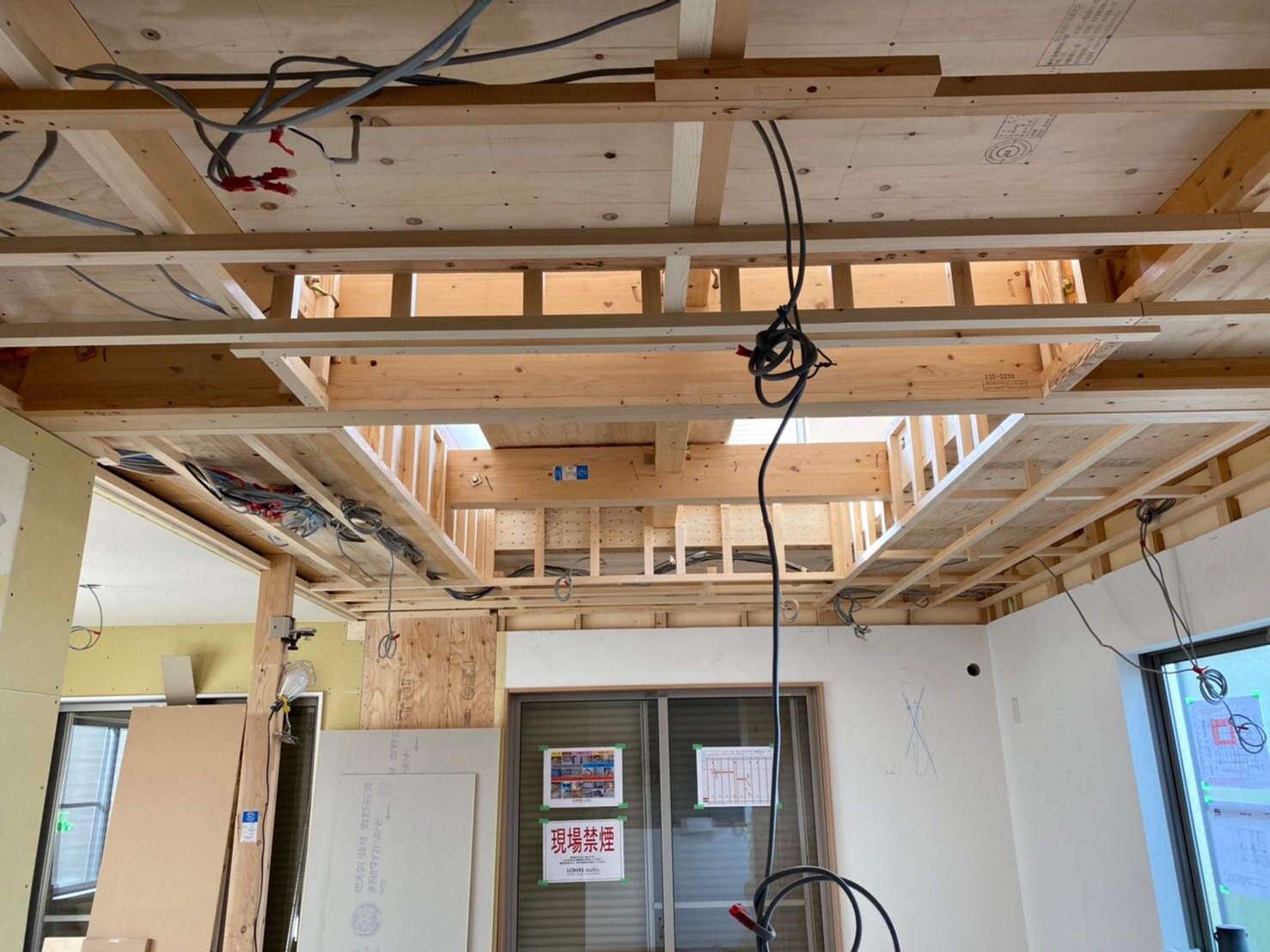 吹き抜け～木造2階建～