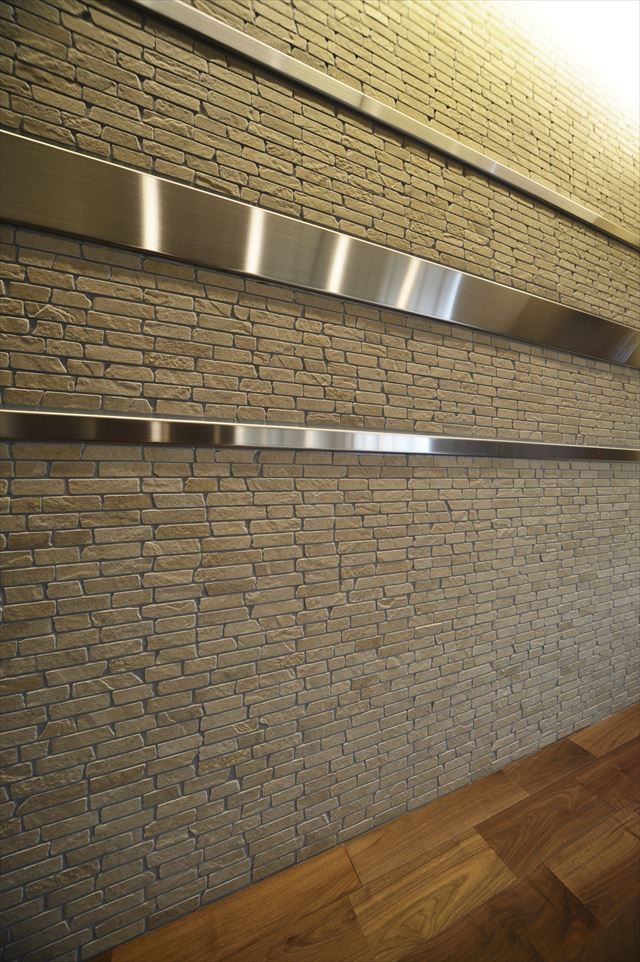 ラグジュアリーな空間～タイル×ステンレス×照明～①