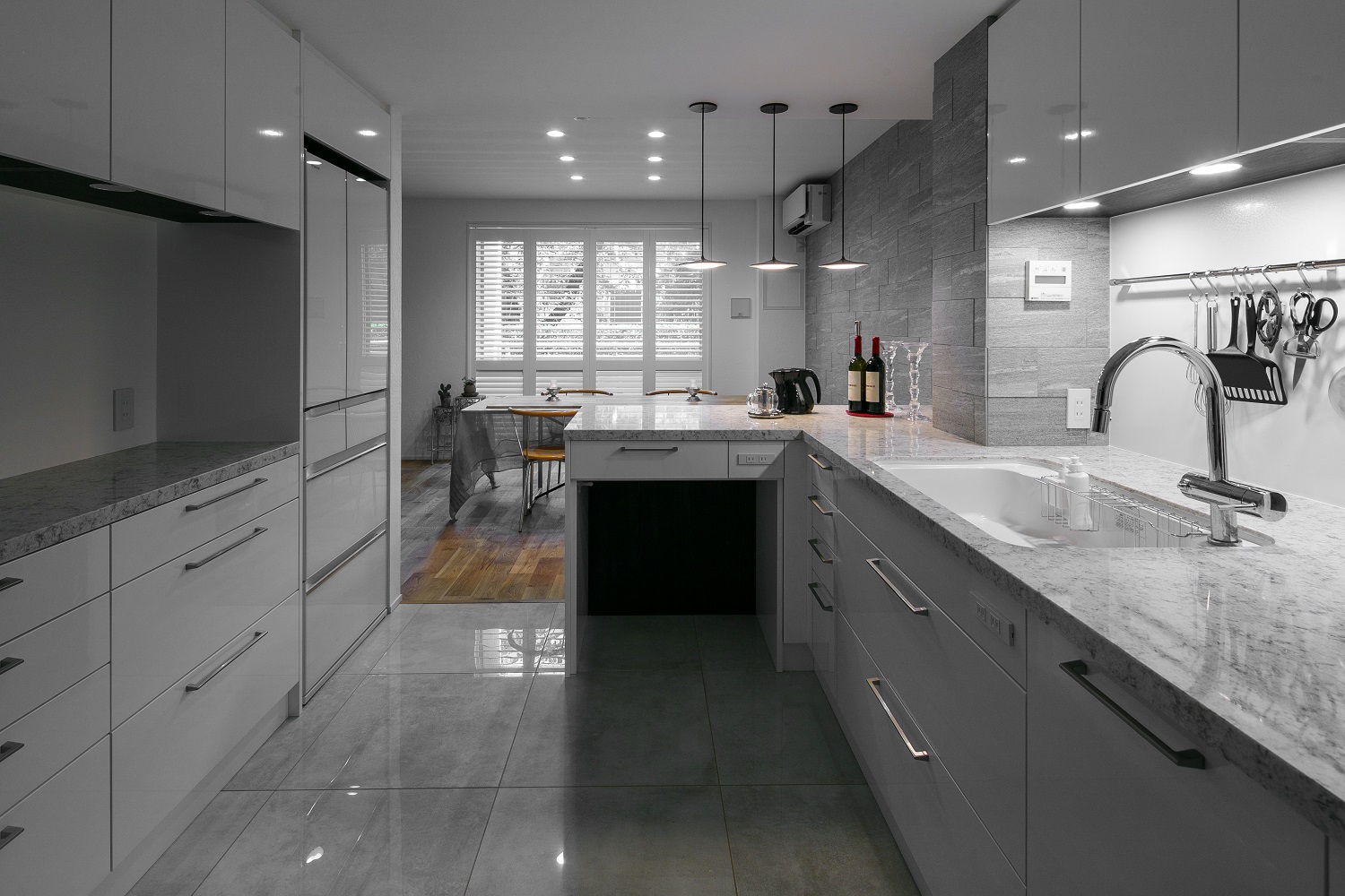 ウッドシャッター施工事例①