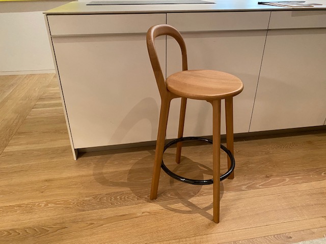 alflexのハイチェアー①