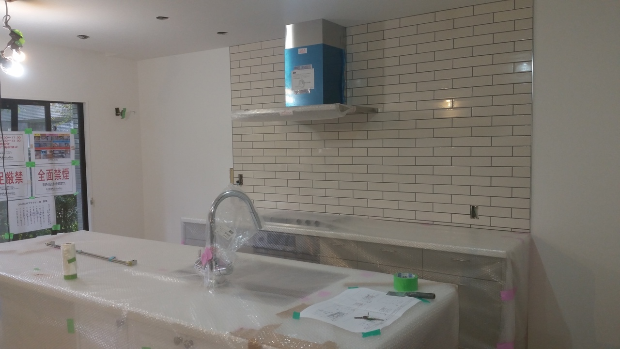 カウンターテーブル＆キッチン