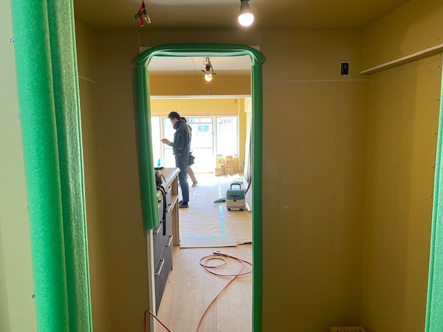 お客さまと現場確認