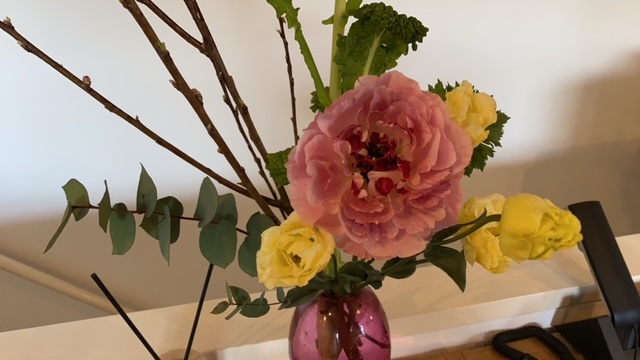 ガラス扉の吊り戸棚＠cucina