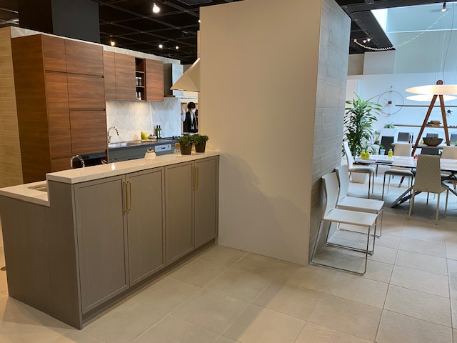新しい展示キッチン＠cucina代官山SR