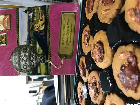 店長よりシンガポールのおみやげ