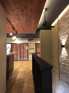 T邸完工 玄関～LDK2