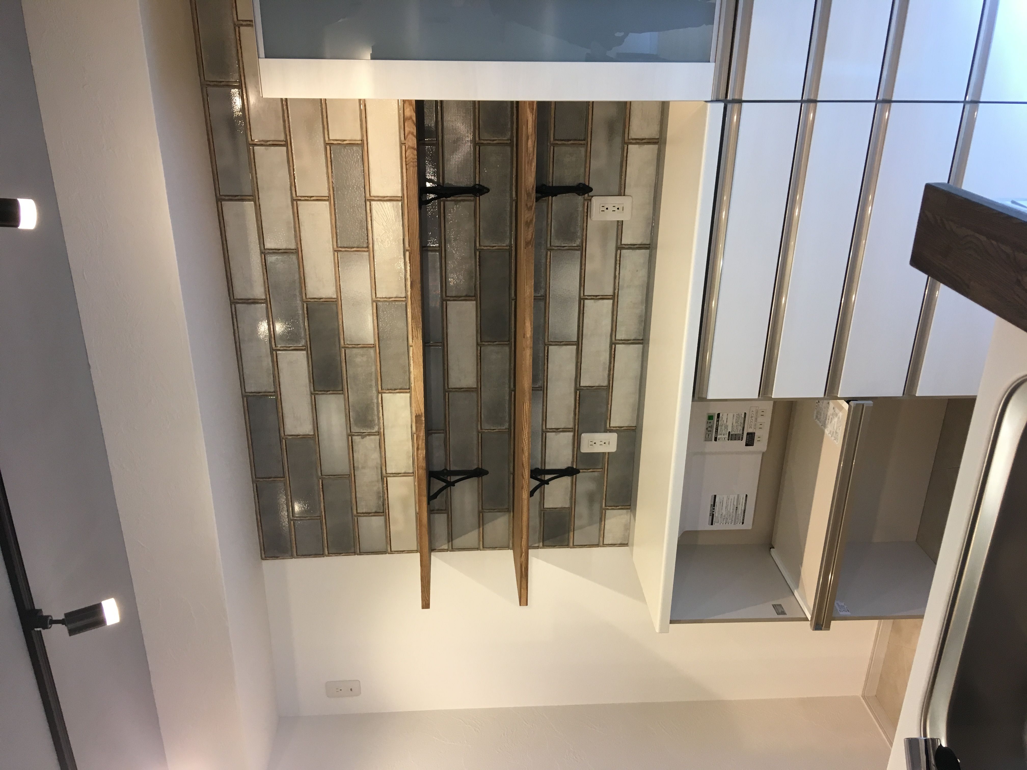 ﾗｲﾄｲﾝﾀﾞｽﾄﾘｱﾙ