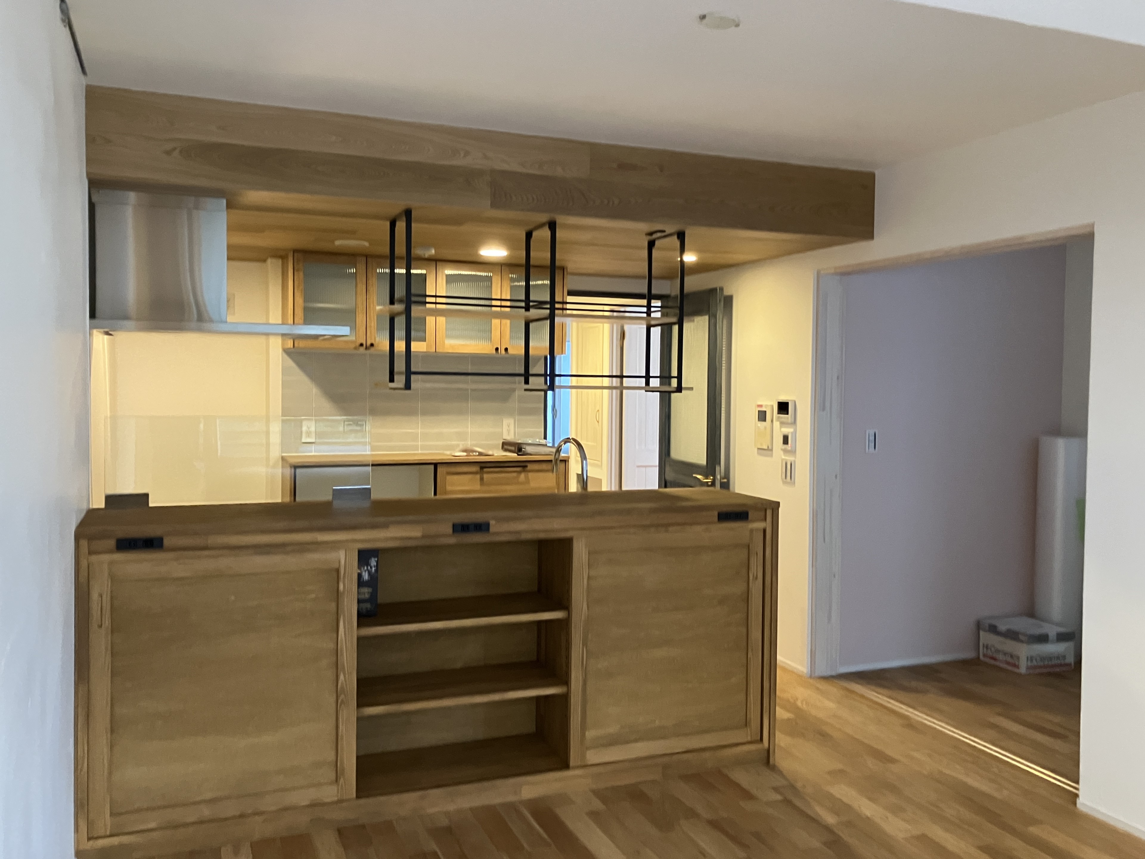 造作キッチンカウンター収納