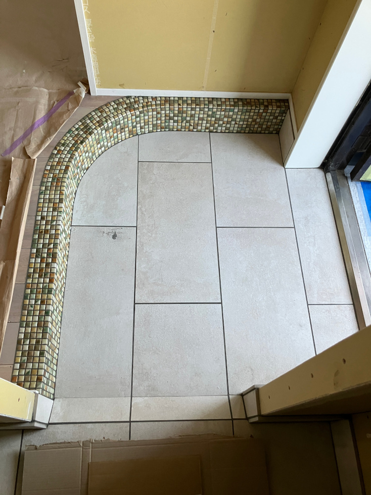 玄関框のタイル張り