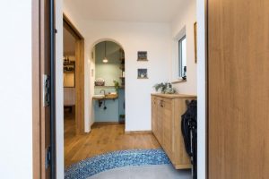 20429875_1489127507797488_1360631281485869511_n-768x512