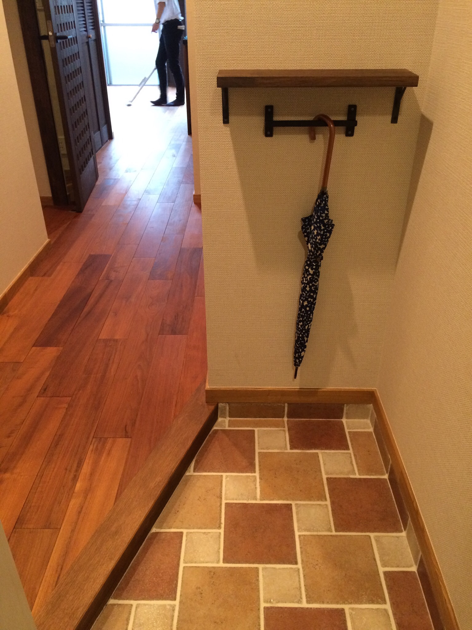 玄関  ちょい置きスペースを作って便利に暮らそう