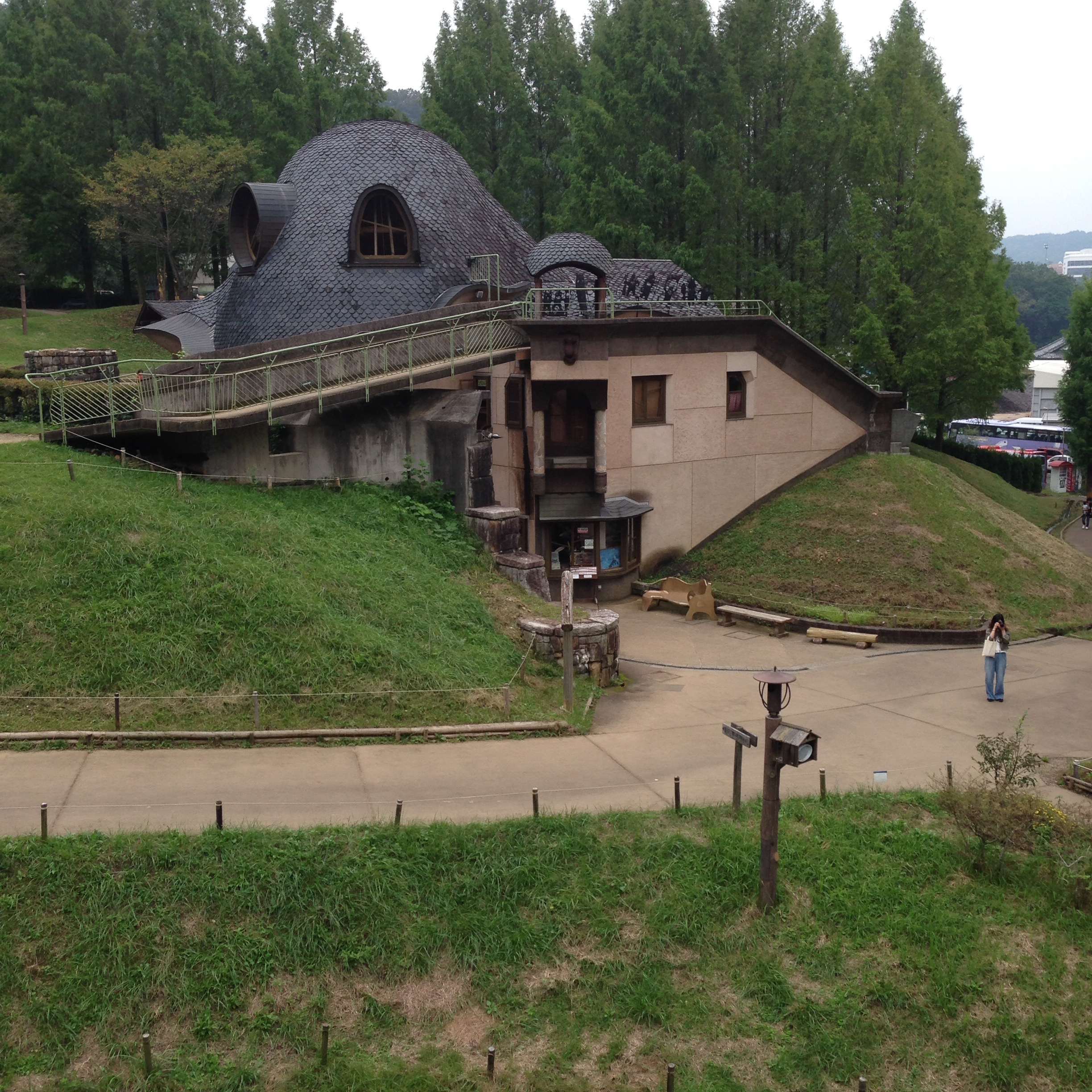 ムーミンの家   感性で造る窓