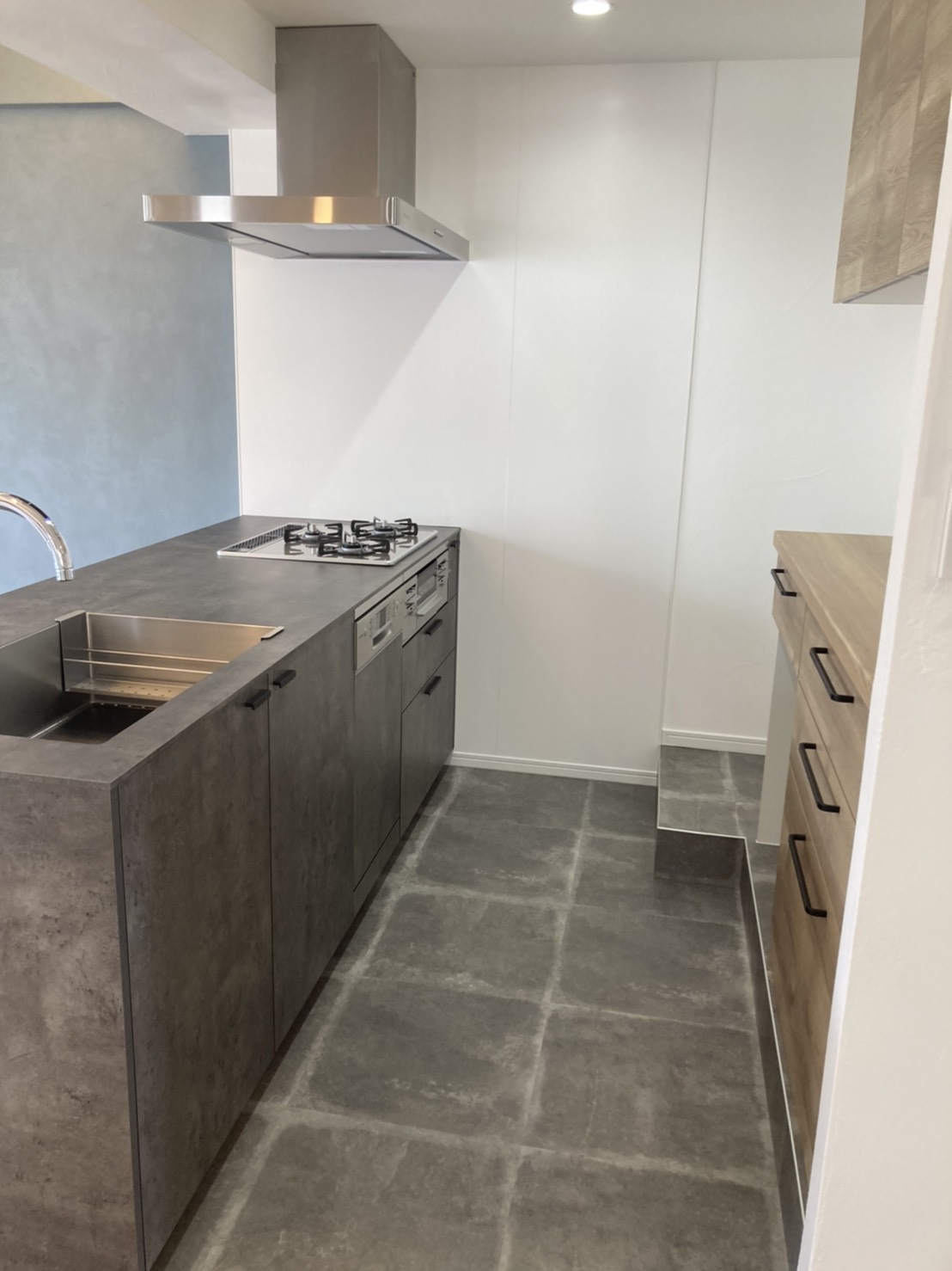 まもなくお引渡し　キッチンハウスの家具キッチン