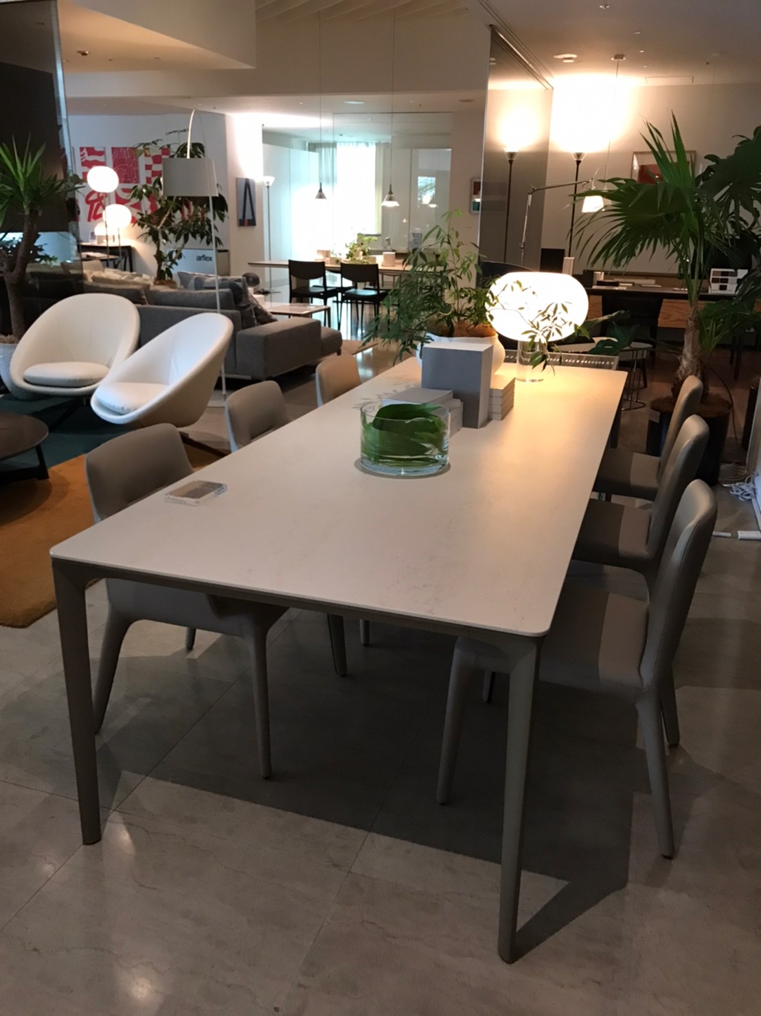 arflex (アルフレックス)　ショールームへ