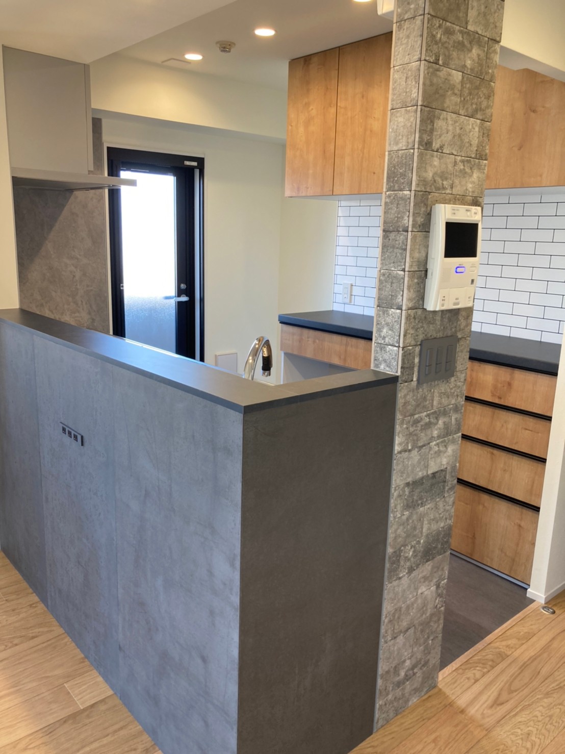 ちり無しキッチン笠木カウンター　