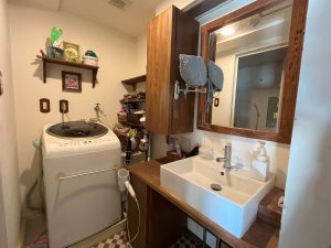 320EC086-16BD-446A-B3C1-3A2F349845F4