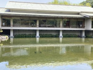 5700DD27-5D72-4EBD-B617-16748811F6A6