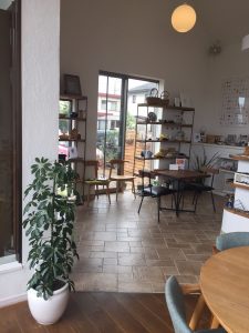 高野邸引き渡しとカポック断髪式_170902_0045