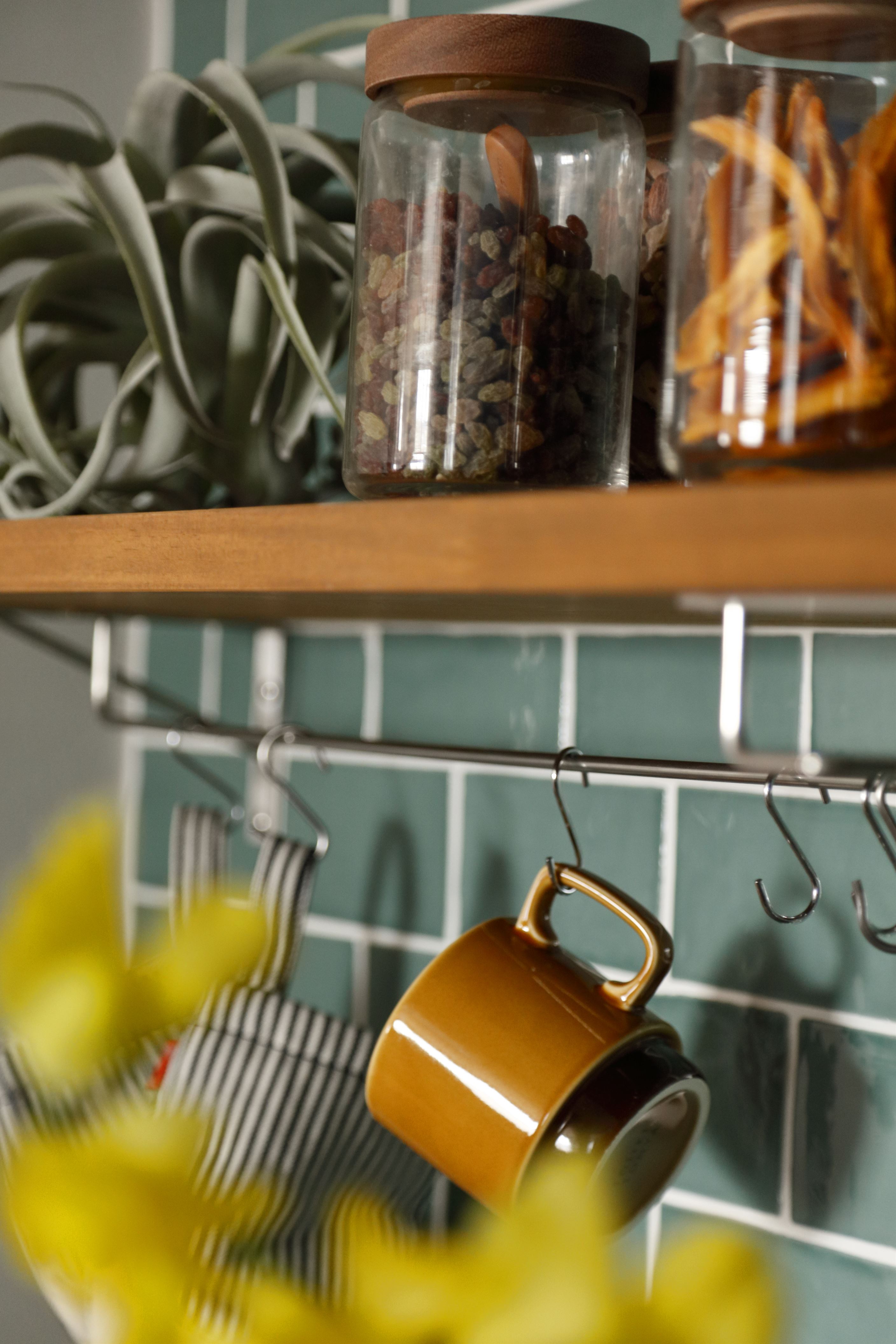 無垢のキッチンと造作キッチンカウンター事例がLOHAS studioサイトに掲載されました