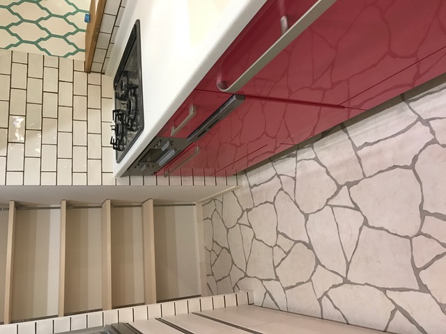 グリーンの扉+色パターンのWALLPAPER+LOHAS黄水仙の珪藻土　完成！