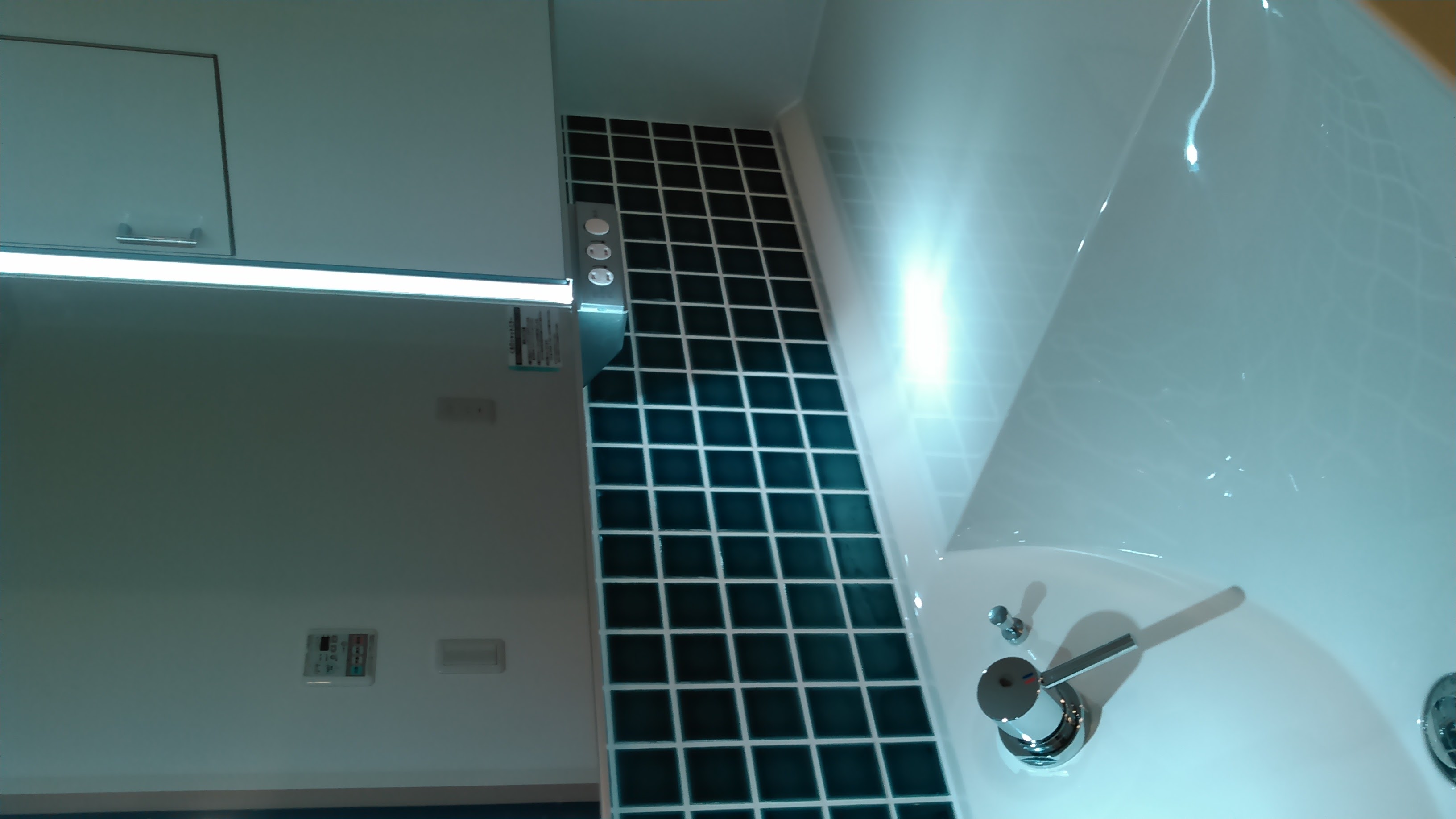 システム洗面化粧台、ユニットバス充実のマンションリフォームも完成！