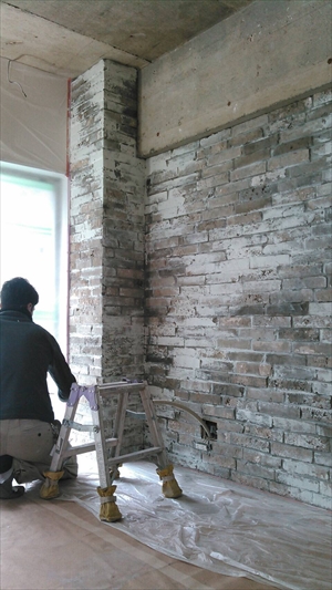 こだわりのOld Brick　白塗り塗装を行いました♪