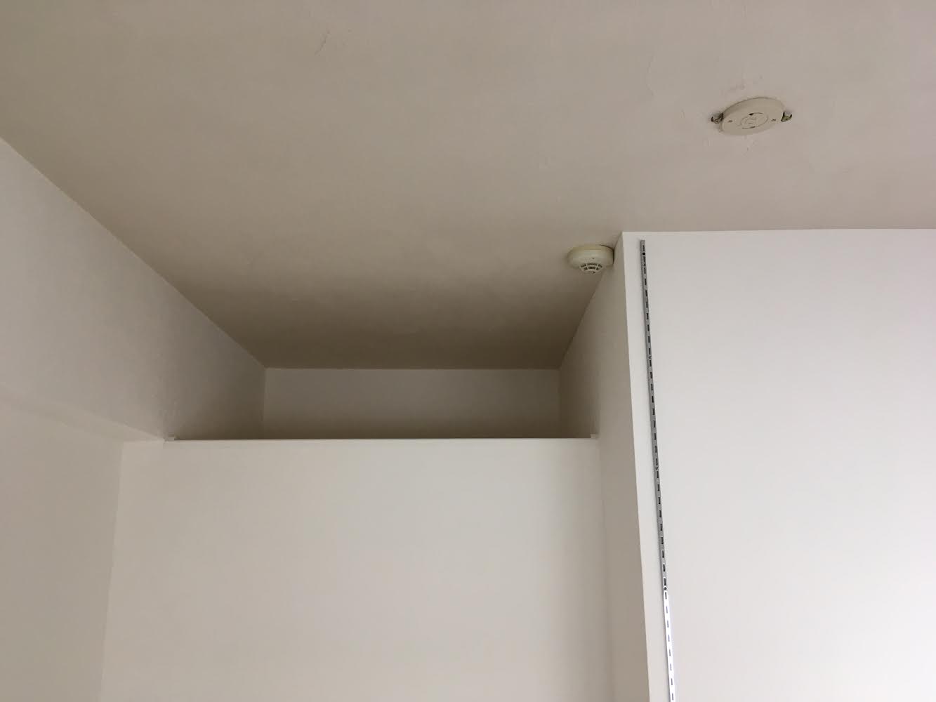 ホワイトブリックが際立つ大人シックなお家～収納編2～