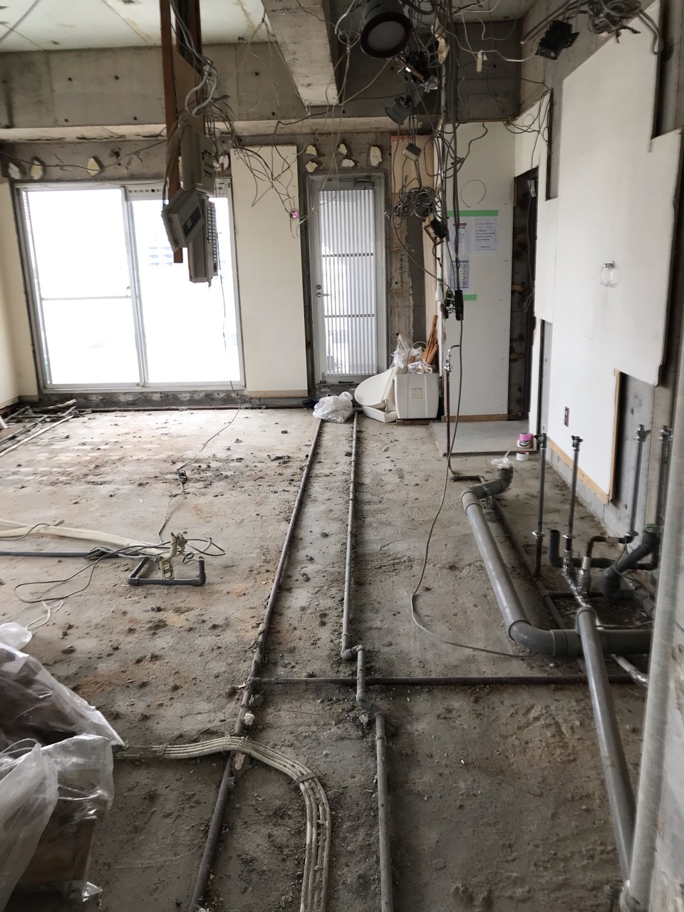 マンションで天井高さ2ｍ90㎝・・！