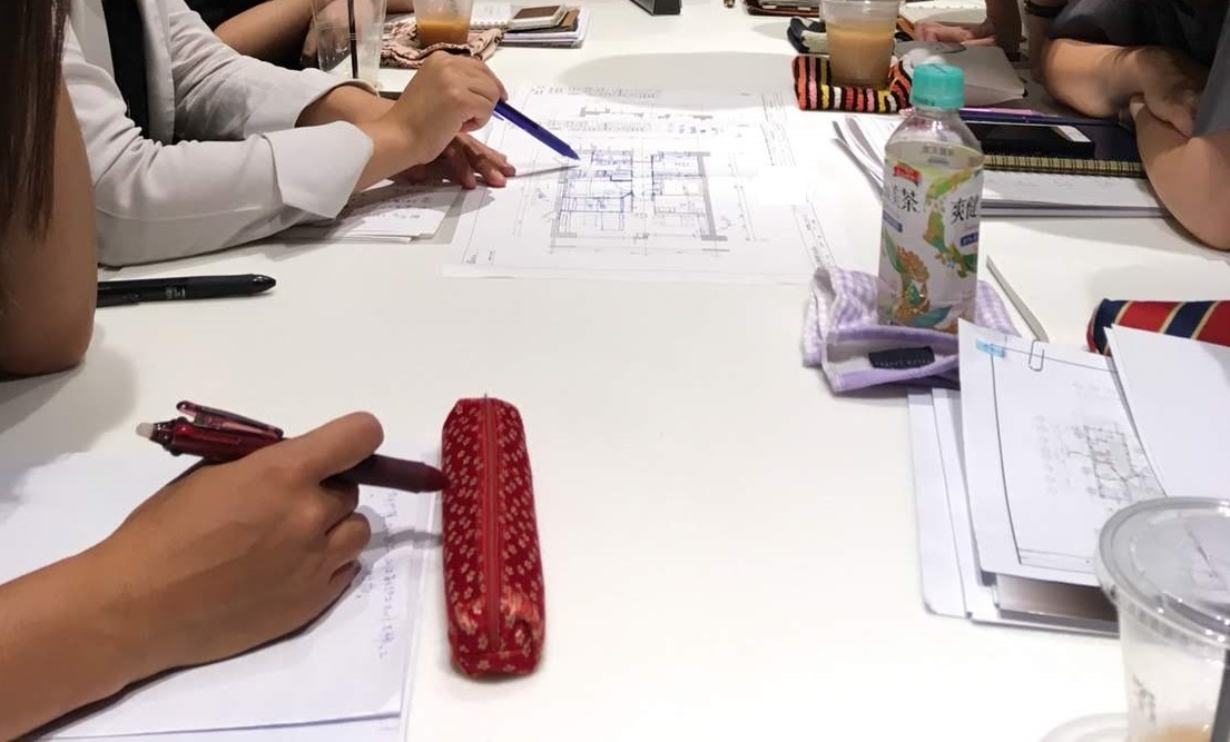 カンファレンス