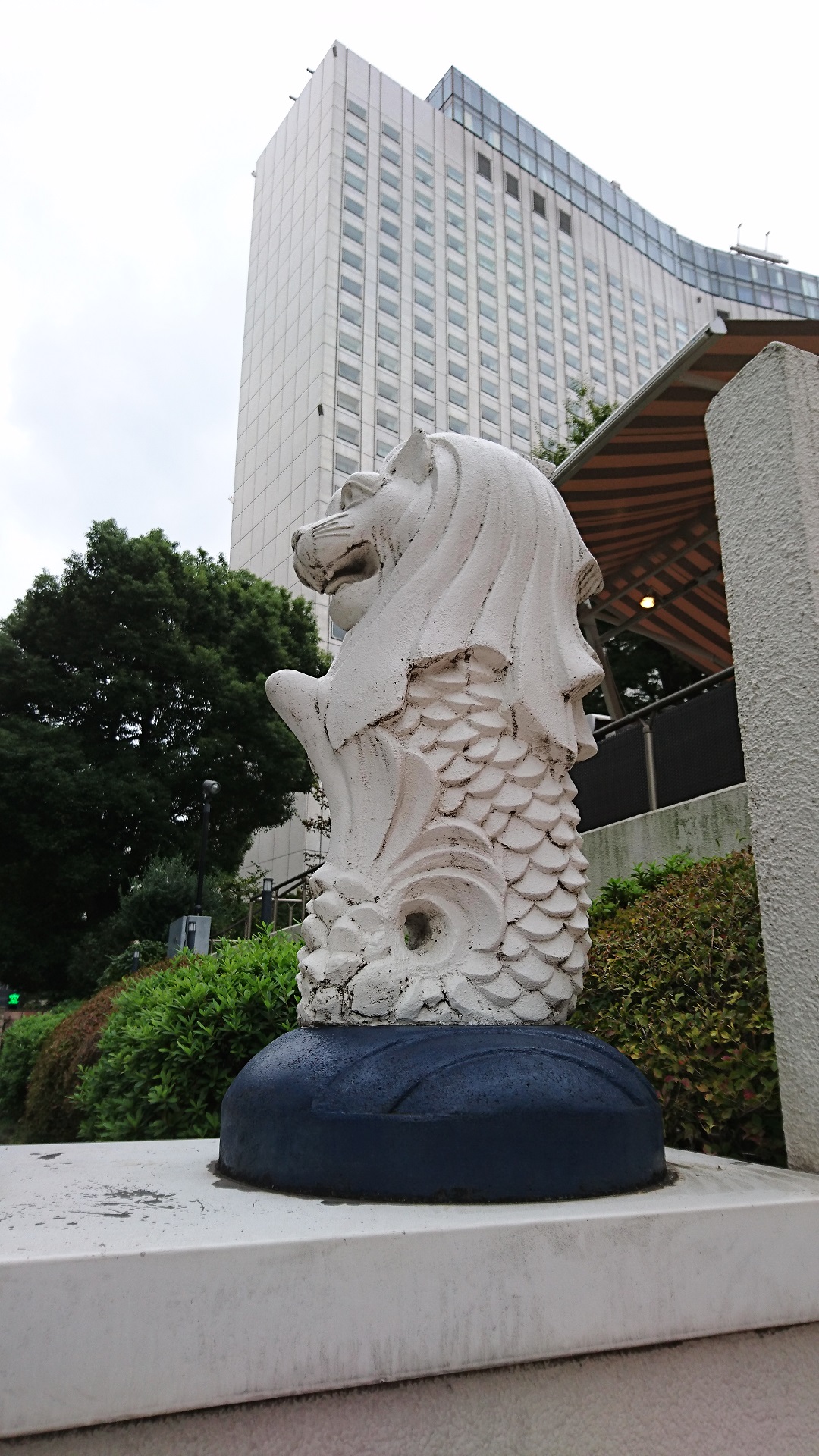 シンガポール？