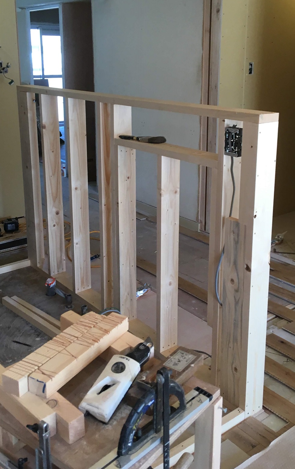 ニッチをつくります。