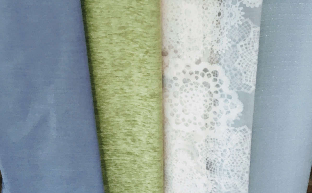 カーテン選定♪