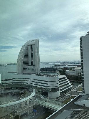 カーテン探し♪