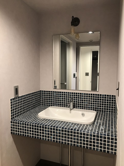 もうすぐ完成 ～造作洗面台～