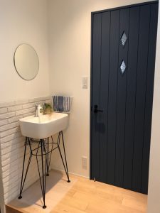 3ECF127C-93F4-4FF8-96EA-29F4CC01B45A