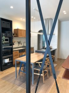 9907BC28-9B9C-4D5F-8A7A-4B1EF4757CD4